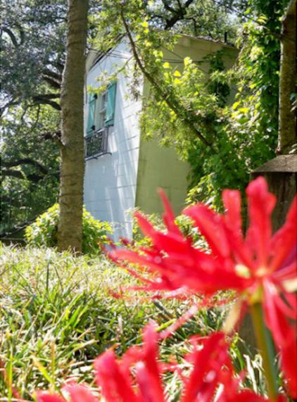 Andre's Riverview Bed and Breakfast