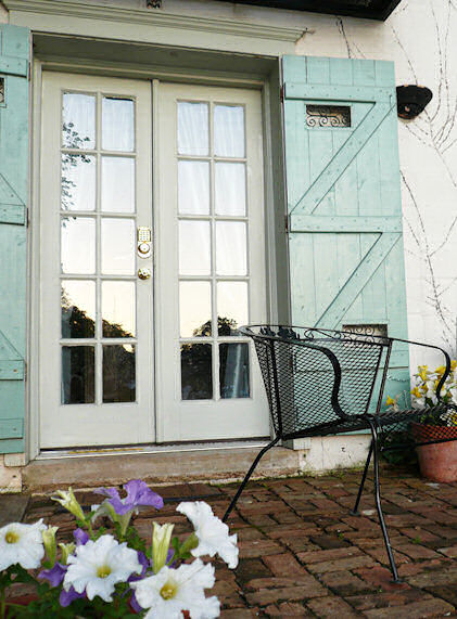 Andre's Riverview Bed and Breakfast